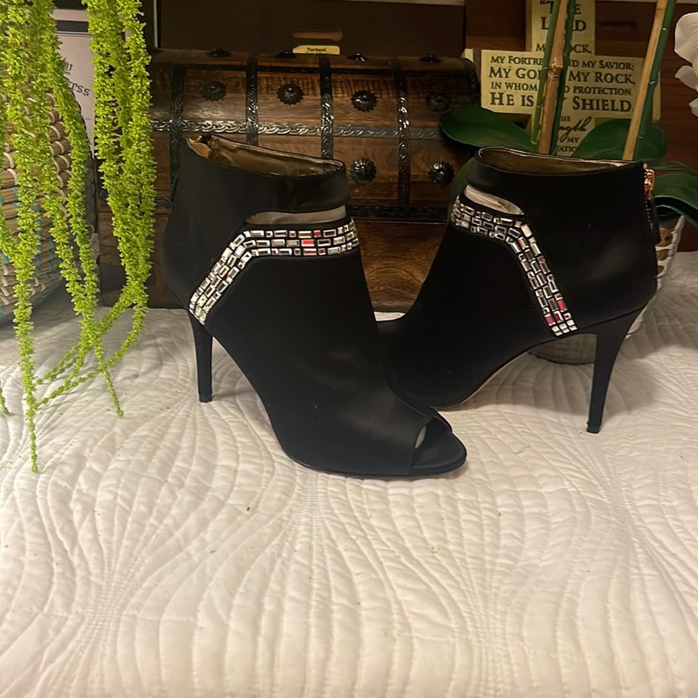 Beautiful Black new shoe